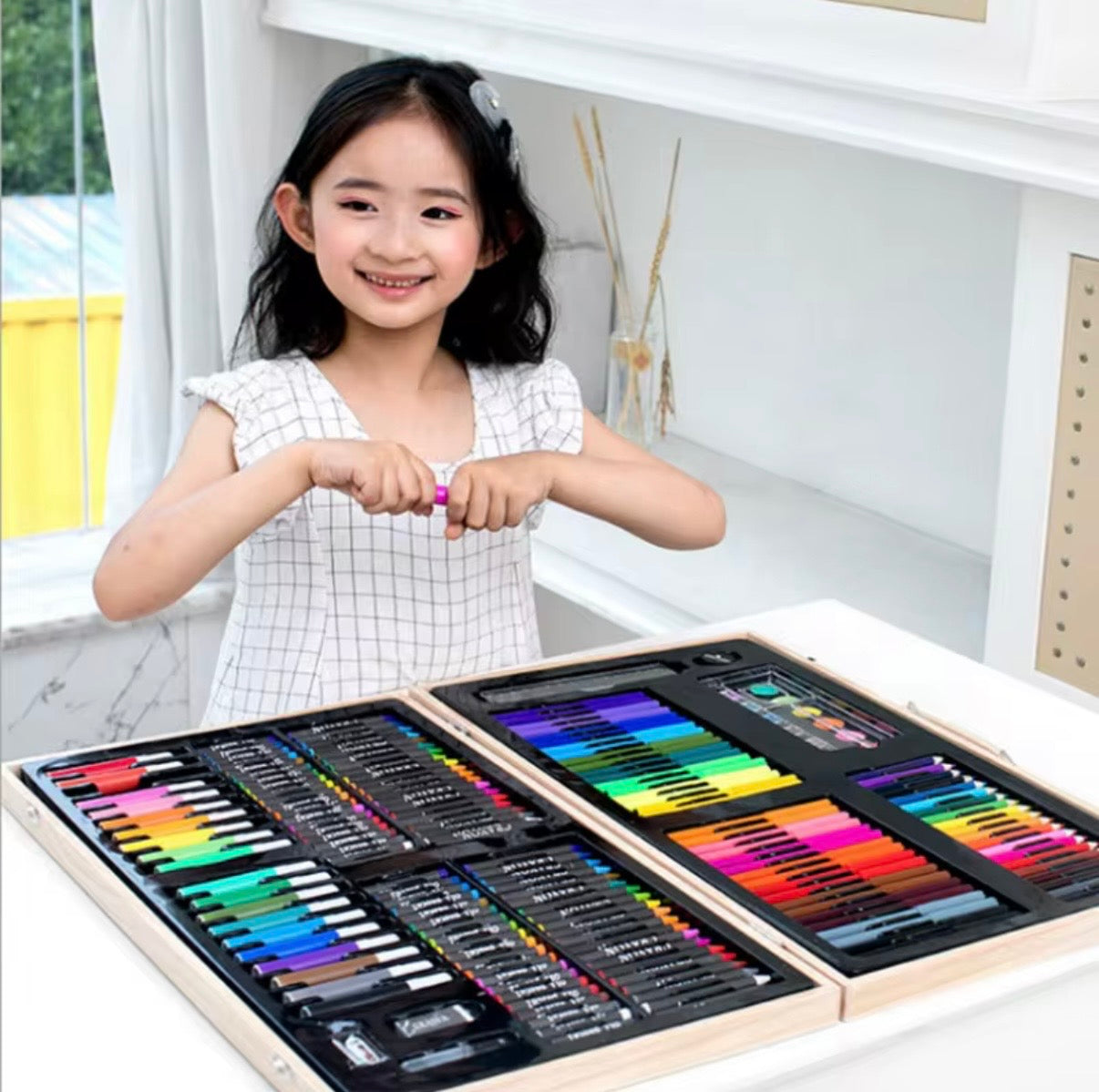 180 pc portable school drawing set